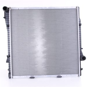 Radiator racire motor NISSENS 60789A