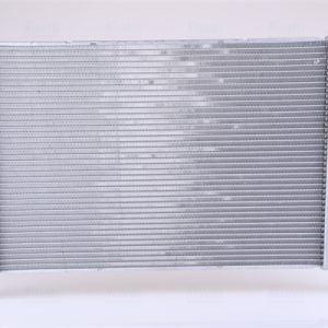 Radiator racire motor -> CHEVROLET AVEO limuzina (T300) 1.6 benzina 116 cai -> NISSENS 61697