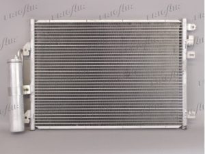 Condensator climatizare DACIA SANDERO 1.6 (BS0D, BS0B, BS0F, BS0H) benzina 87 cai FRIGAIR 0809.3059