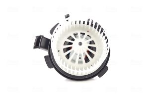 Ventilator habitaclu DACIA DUSTER Autoutilitara/SUV 1.5 dCi 4x4 diesel 90 cai NISSENS 87503