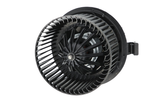 Ventilator habitaclu DACIA DUSTER Autoutilitara/SUV 1.6 16V benzina 105 cai VALEO 884633