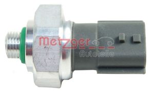 Comutator presiune aer conditionat METZGER 0917311 DACIA DUSTER AUTOUTILITARA/SUV 1,461 cmc (K9K 858, K9K 658) diesel 109 METZGER 0917311