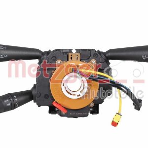 Comutator coloana directie FIAT DOBLO Cargo (263_) 1.3 D Multijet (263WXU1A, 263ZXU1A, 263WYB1A, 263ZYB1A) diesel 95 cai METZGER 0916893