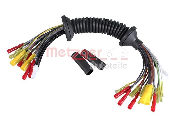 Set de reparat cabluri haion FIAT 500 (312_) 0.9 (312AXH1A) benzina 65 cai METZGER 2320050