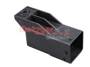 Releu instalatia de comanda bujii incandescente FORD ECOSPORT 1.5 TDCi EcoBlue 4x4 diesel 125 cai METZGER 0884034