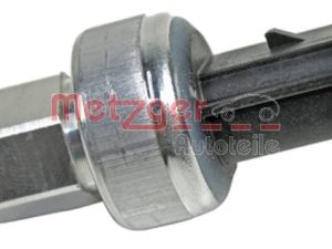Comutator presiune aer conditionat FORD ECOSPORT 1.0 EcoBoost benzina 100 cai METZGER 0917330