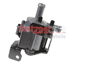 Pompa de apa suplimentara (circuitul apei de racire) FORD ECOSPORT 1.0 EcoBoost benzina 125 cai METZGER 2221127