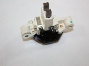 Regulator alternator AUTOMEGA 150027110 – FORD | AutoRival
