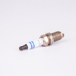 Bujie HONDA CIVIC VI limuzina (EJ, EK, SO) 1.5 i (EK3) benzina 114 cai BOSCH 0 242 236 571