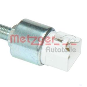 Comutator lumini frana HONDA CIVIC VI Fastback (MA, MB) 1.5 16V (MB3) benzina 114 cai METZGER 0911039