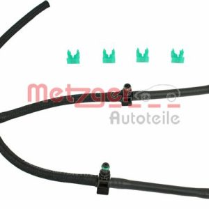 Furtun supracurgere combustibil METZGER 0840062 LAND ROVER DEFENDER Pick Up (L316) 2,402 cmc (DT244(PUMA) diesel 122 METZGER 0840062