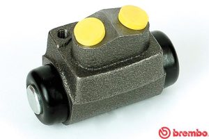 Cilindru receptor frana MAZDA 121 III (JASM, JBSM) 1.25 benzina 75 cai BREMBO A 12 117