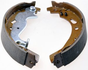 Set saboti frana MAZDA 2 (DE_, DH_) 1.3 (DE3FS) benzina 75 cai DENCKERMANN B120213