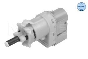Comutator lumini frana MAZDA 2 (DE_, DH_) 1.6 MZ-CD diesel 95 cai MEYLE 714 890 0006