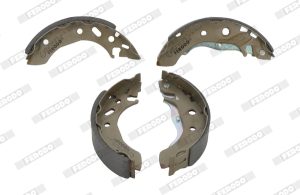 Set saboti frana MAZDA 121 III (JASM, JBSM) 1.3 benzina 50 cai FERODO FSB543