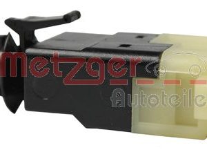 Comutator lumini frana MERCEDES-BENZ A-CLASS (W169) A 150 (169.031, 169.331) benzina 95 cai METZGER 0911117