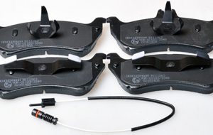 Placute frana MERCEDES-BENZ M-CLASS (W163) ML 270 CDI (163.113) diesel 163 cai DENCKERMANN B111263