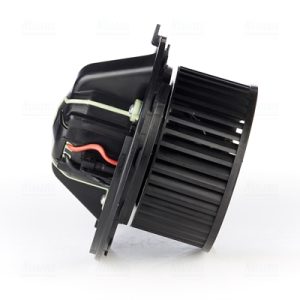 Ventilator habitaclu MERCEDES-BENZ A-CLASS (W169) A 200 TURBO (169.034, 169.334) benzina 193 cai NISSENS 87112