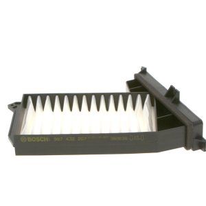 Filtru polen MITSUBISHI GALANT VIII combi (EA_, EC_) 2.0 (EA2W) benzina 136 cai BOSCH 1 987 432 207