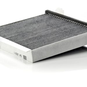 Filtru polen MITSUBISHI PAJERO CLASSIC (V2_W, V6_W, V7_W) 2.5 TD (V24W) diesel 115 cai MANN-FILTER CUK 2230/1