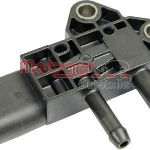 Senzor presiune gaze evacuare MITSUBISHI ASX (GA_W_) 2.2 DI-D 4WD (GA8W) diesel 150 cai METZGER 0906297