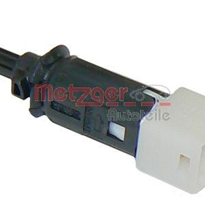 Comutator lumini frana OPEL MOVANO A platou / sasiu (X70) 2.5 DTI (ED, HD, UD0, UD4) diesel 115 cai METZGER 0911012