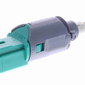 Comutator lumini frana OPEL VIVARO A bus (X83) 2.0 CDTI (F7, J7, A07) diesel 90 cai VEMO V46-73-0033