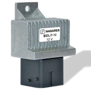 Unitate de control bujii incandescente OPEL MOVANO A bus (X70) 2.5 CDTI (JD) diesel 120 cai MAHLE ORIGINAL MHG 1