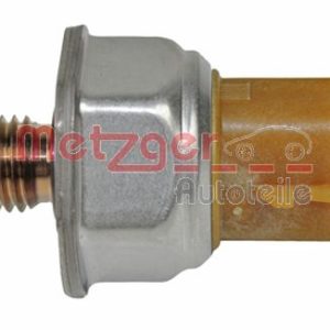 Senzor presiune combustibil PEUGEOT EXPERT caroserie (V_) 1.6 BlueHDi 115 diesel 115 cai METZGER 0906318