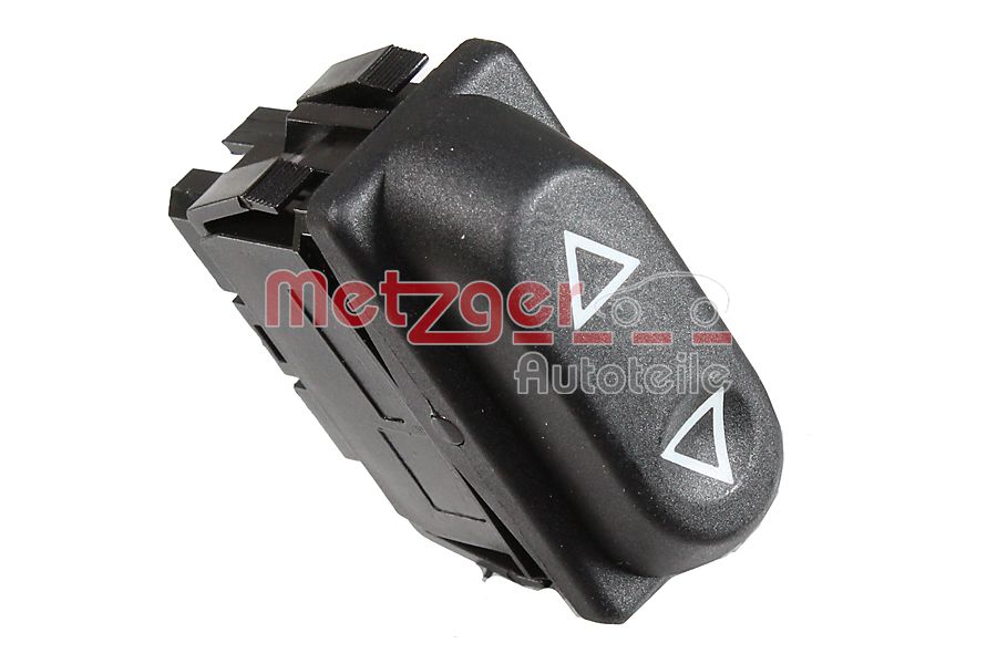 Comutator macara geam PEUGEOT EXPERT (224_) 1.6 benzina 79 cai METZGER 0916931