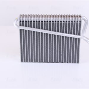 Evaporator aer conditionat PEUGEOT 306 hatchback (7A, 7C, N3, N5) 1.9 DT diesel 90 cai NISSENS 92271