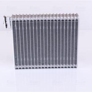 Evaporator aer conditionat PEUGEOT 307 CC (3B) 2.0 16V benzina 136 cai NISSENS 92302