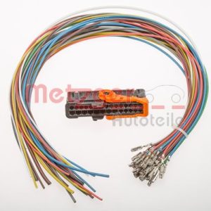 Set de reparat cabluri usa SKODA ROOMSTER (5J7) 1.9 TDI diesel 105 cai METZGER 2321032