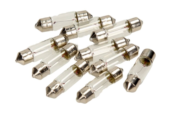 Bec lampa spate TOYOTA AVENSIS combi (_T25_) 2.2 D-CAT (ADT251_, ADT251R) diesel 177 cai MAXGEAR 78-0155SET