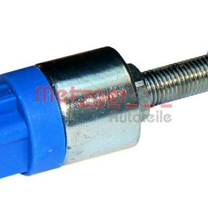 Comutator lumini frana TOYOTA AVENSIS (_T25_) 2.0 VVT-i (AZT250_, AZT250R) benzina 147 cai METZGER 0911078