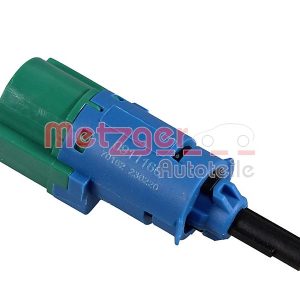 Comutator lumini frana TOYOTA PROACE platou / sasiu (MDZ_) 2.0 D4d (MDZ3) diesel 122 cai METZGER 0911166