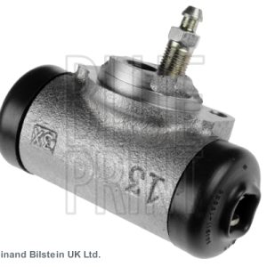 Cilindru receptor frana TOYOTA HILUX VI pick-up (_N1_) 2.4 D (LN150, LN145) diesel 75 cai BLUE PRINT ADT34439