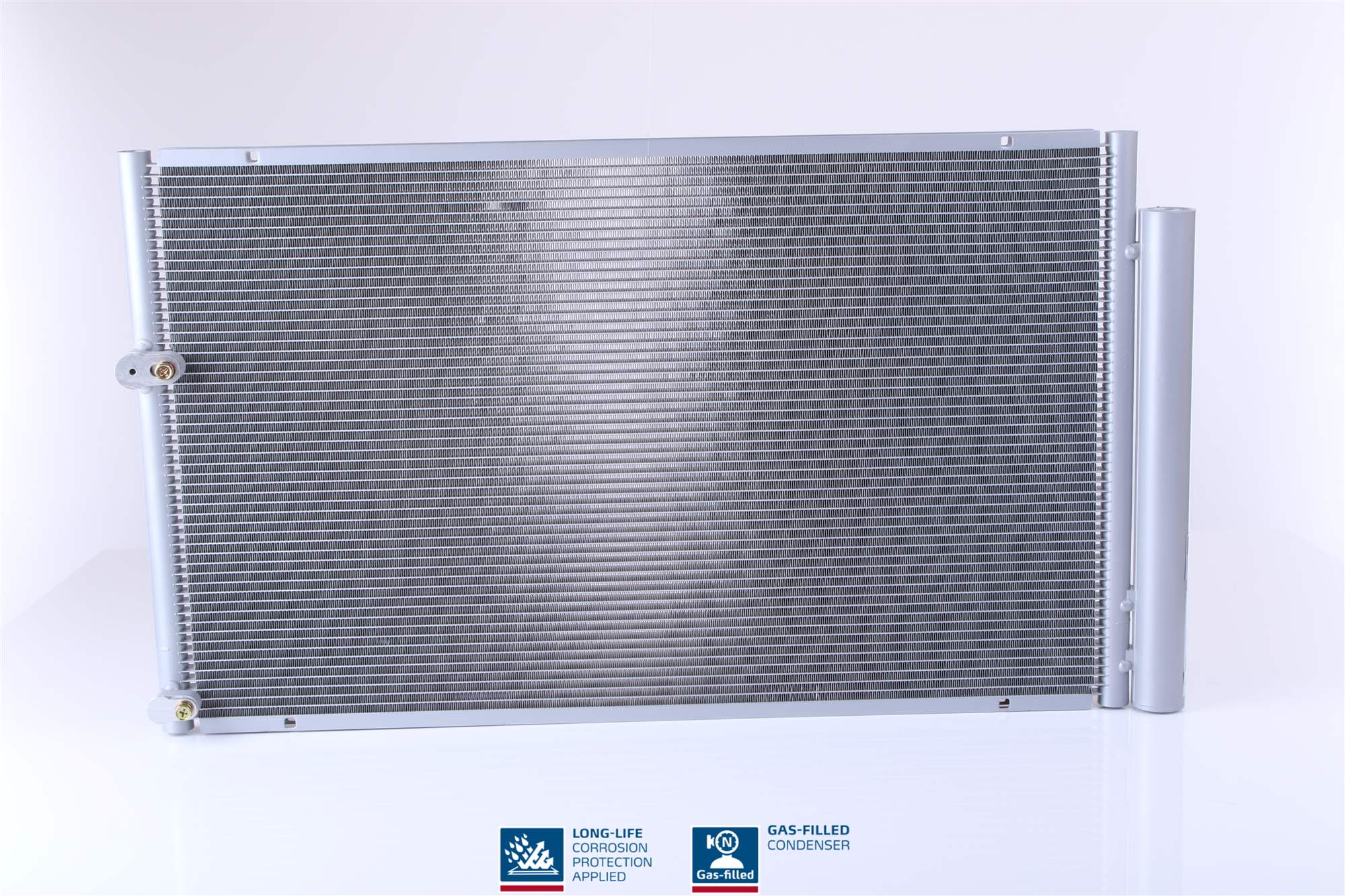 Condensator climatizare TOYOTA PRIUS Liftback (_W2_) 1.5 Hybrid (NHW2_) benzina/elector 113 cai NISSENS 940047