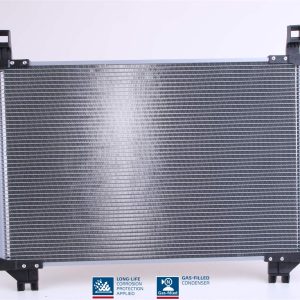 Condensator climatizare TOYOTA YARIS (_P13_) 1.0 (KSP130_, KSP130) benzina 69 cai NISSENS 940270