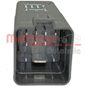 Releu instalatia de comanda bujii incandescente VOLVO C30 (533) D4 diesel 177 cai METZGER 0884012