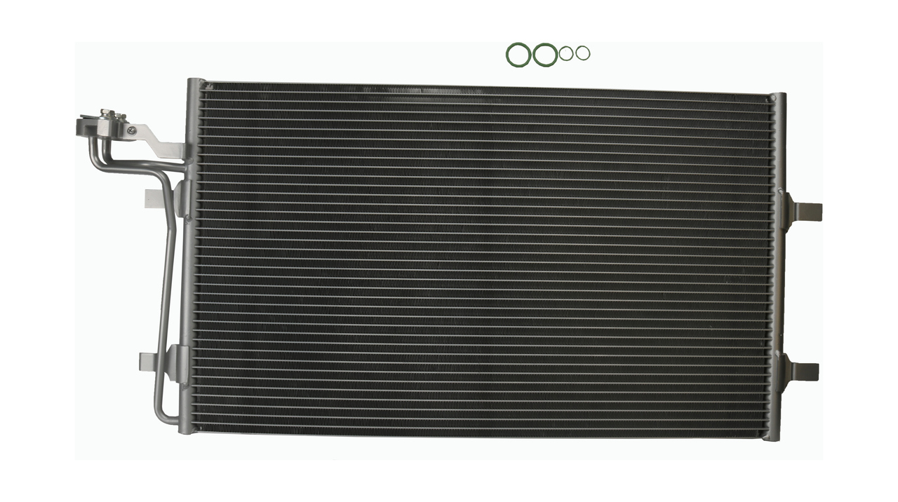 Condensator climatizare VOLVO C30 (533) 2.0 FlexFuel Benzina/Etanol 146 cai BOSCH 1 986 AD2 103