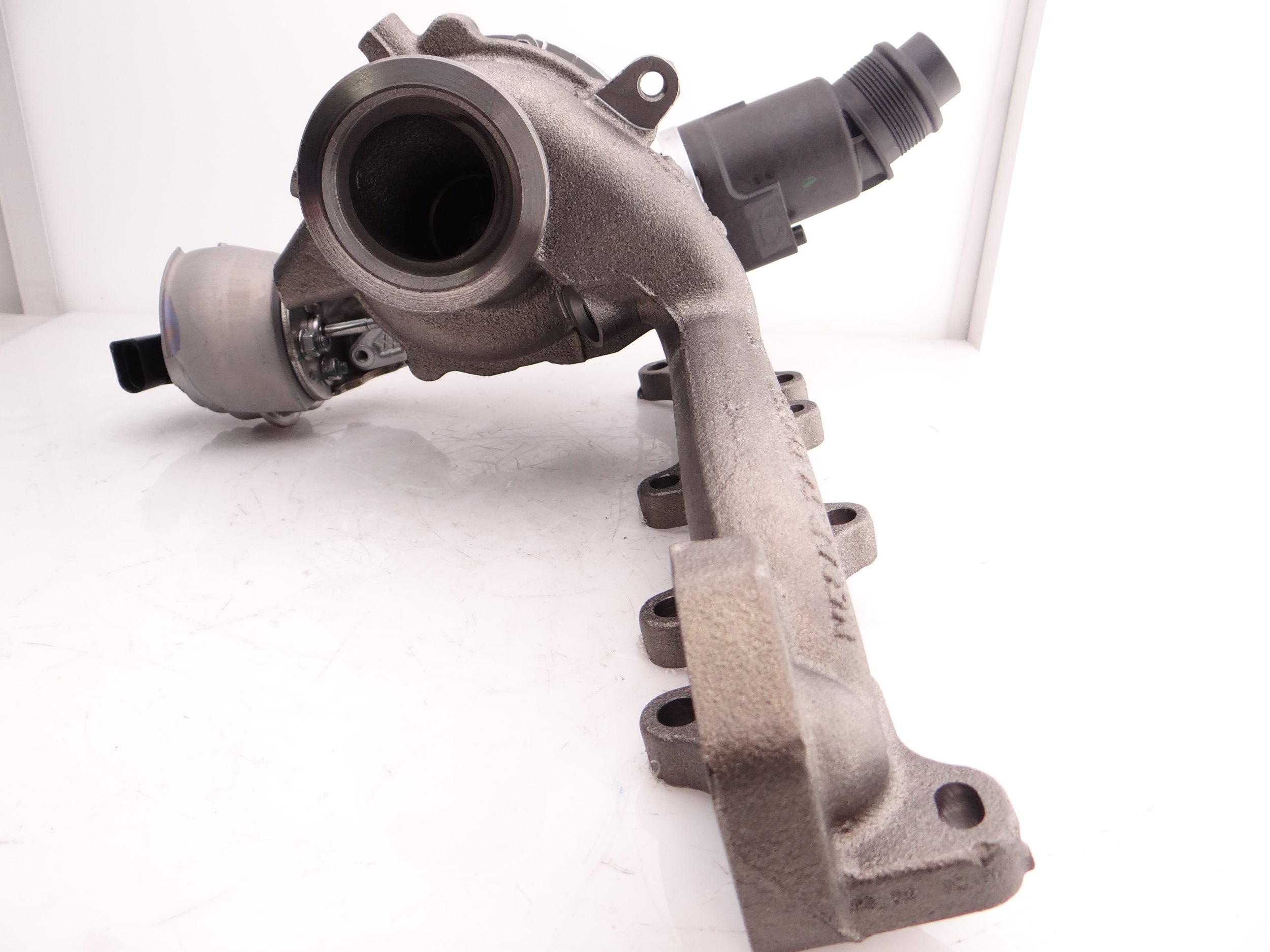 Compresor sistem de supraalimentare VW CRAFTER 30-50 platou / sasiu (2F_) 2.0 TDI diesel 140 cai GARRETT 803955-5008S