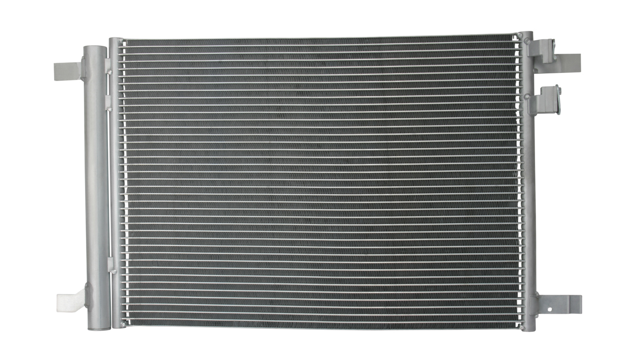 Condensator climatizare VW GOLF VII (5G1, BQ1, BE1, BE2) 1.2 TSI benzina 86 cai BOSCH 1 986 AD2 266