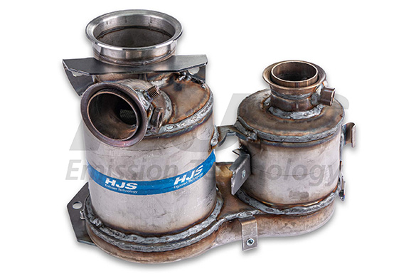 Filtru funingine / particule sistem de esapament VW GOLF SPORTSVAN VII (AM1, AN1) 2.0 TDI diesel 150 cai HJS 93 11 5243