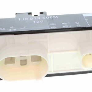 Releu ventilator radiator VEMO V15-71-0035 – VW | AutoRival