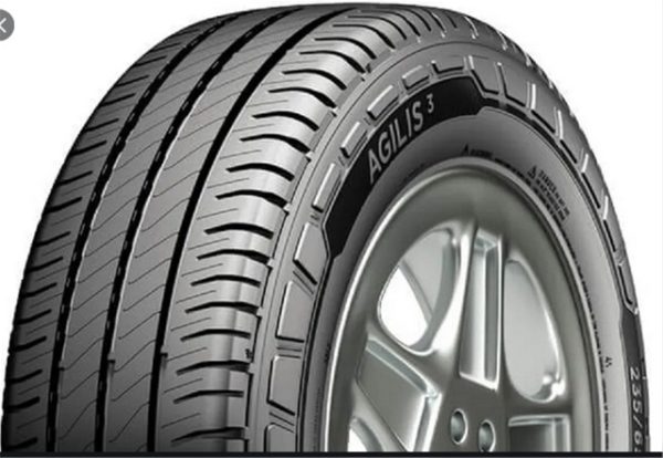 Anvelopa vara MICHELIN AGILIS 3 225/75R16C 118R